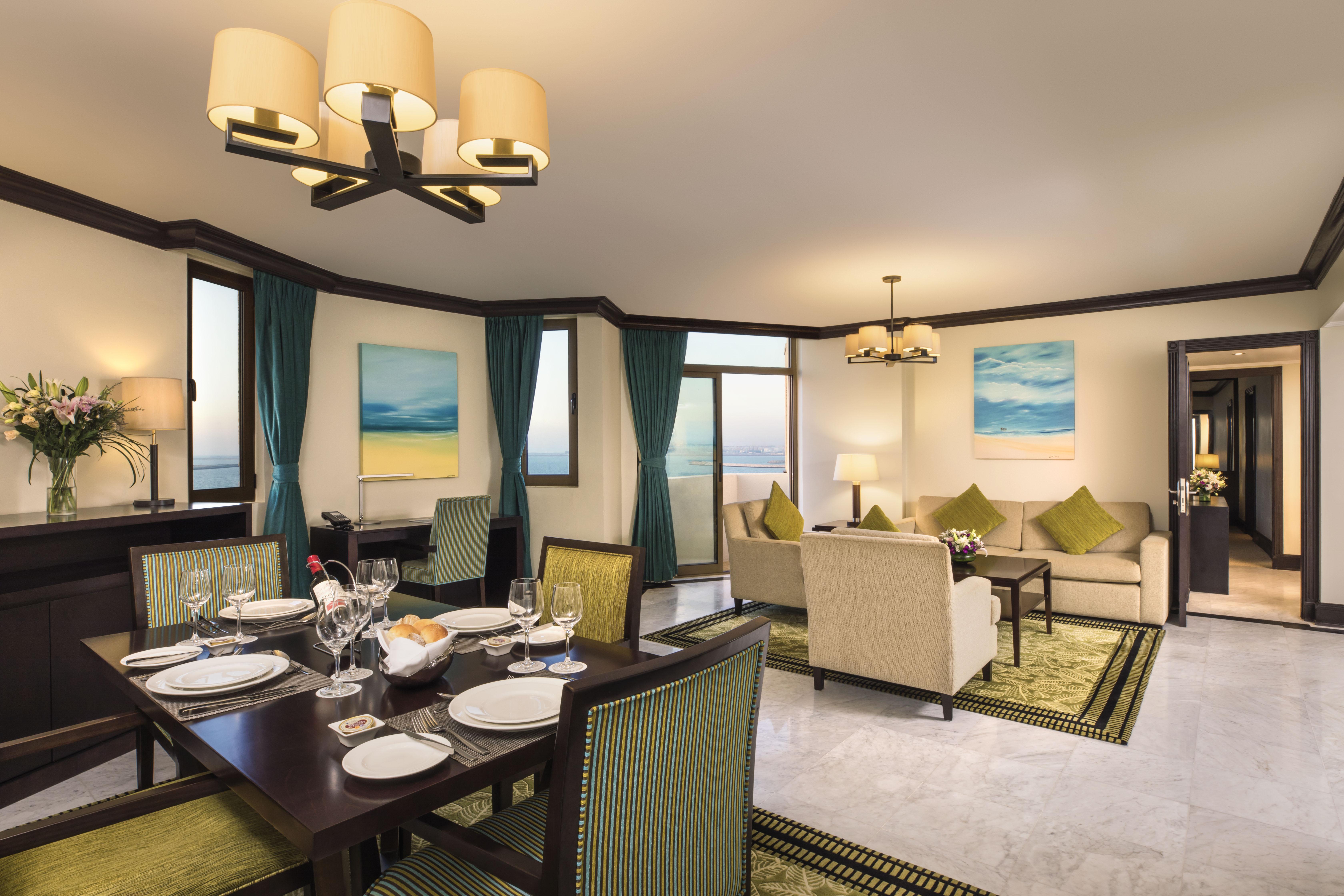 Ja Beach Hotel, Dubai Bagian luar foto Suite at the Jumeirah Beach Hotel
